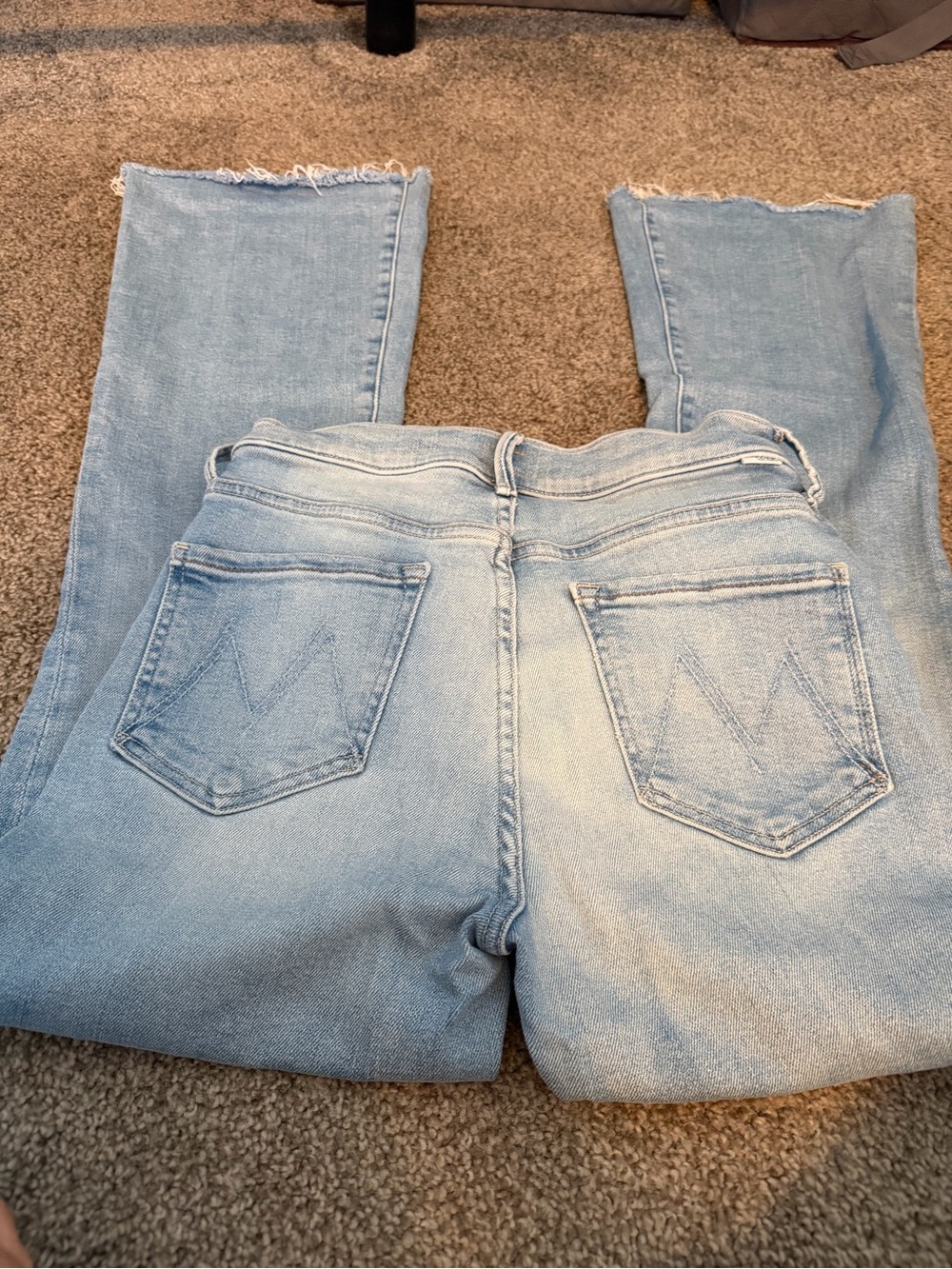 MOTHER weekender Fray Light Blue High-Rise Straight Jeans
